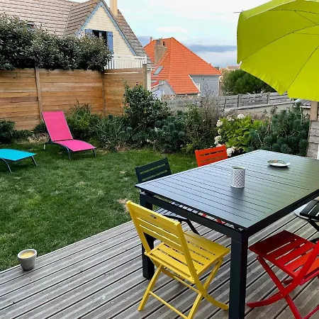 Holiday home Du Dans Les Toiles