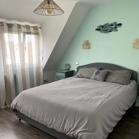 Holiday home Du Dans Les Toiles