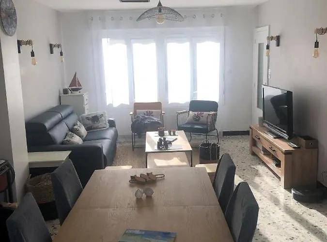 Holiday home Du Dans Les Toiles *